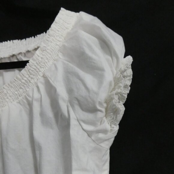 Unbranded | P2P 17.5 inches measured | Elegant White Short Sleeve Blouse - Picture 5 of 15